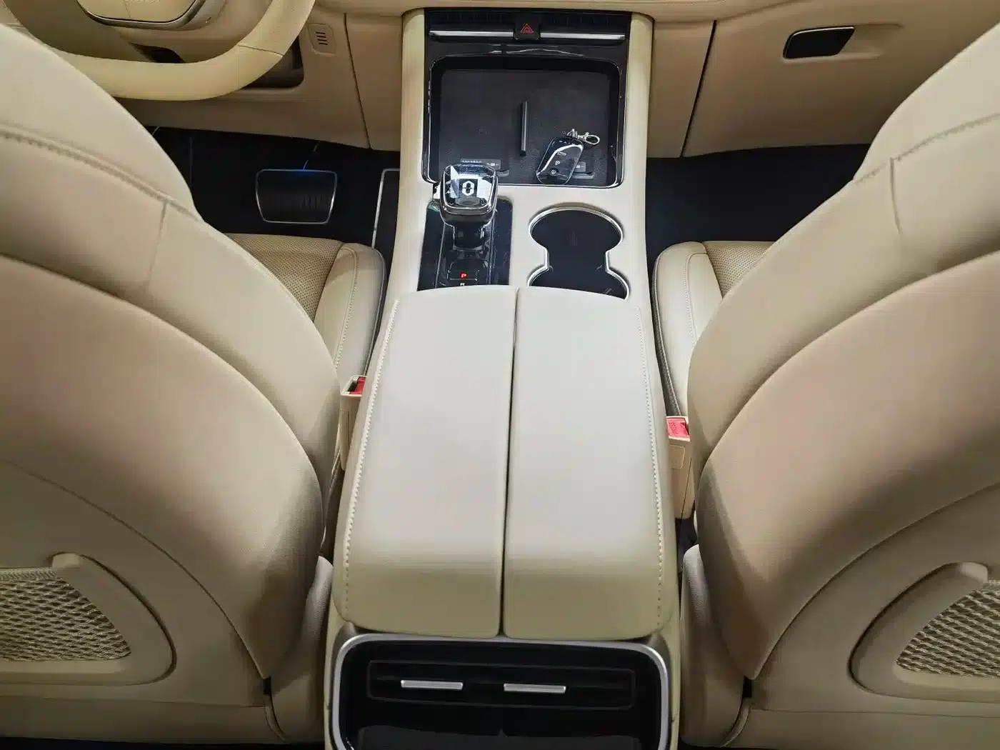 Wenjie M5 2024 Range Extended Max RS 4WD High-End Intelligent Driving Edition — миниатюра 13