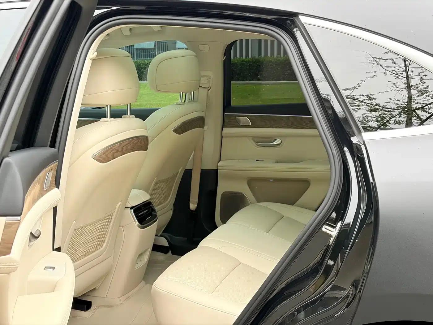 Wenjie M5 2022 Extended Range 4WD Flagship Edition — миниатюра 5