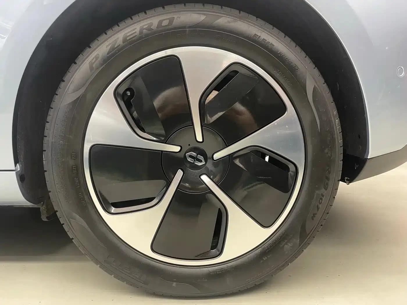 Wenjie M5 2023 Pure Electric Rear-Wheel Drive Standard Edition — миниатюра 25