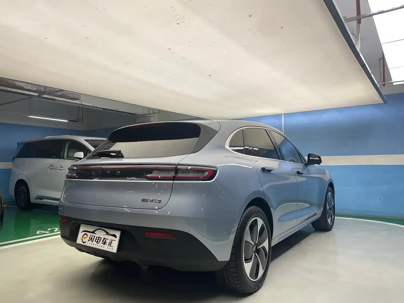 Wenjie M5 2023 Pure Electric Rear-Wheel Drive Standard Edition — миниатюра 6