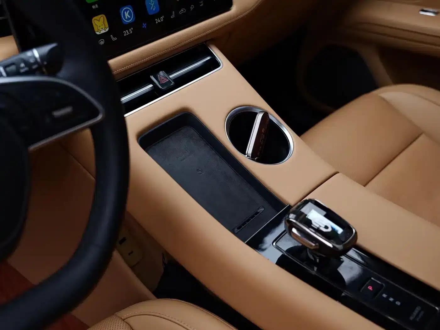 Wenjie M5 2022 Extended Range AWD Performance Edition — миниатюра 11