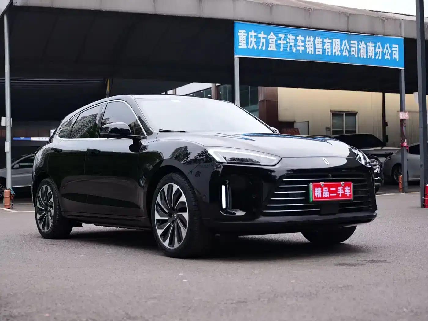 Wenjie M5 2022 Extended Range AWD Performance Edition — миниатюра 3