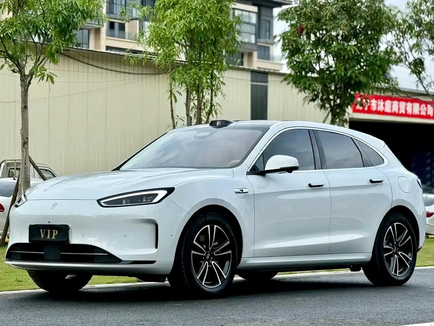 Wenjie M5 2024 Pure Electric Max Rear-Wheel Drive High-End Intelligent Driving Edition — миниатюра 1