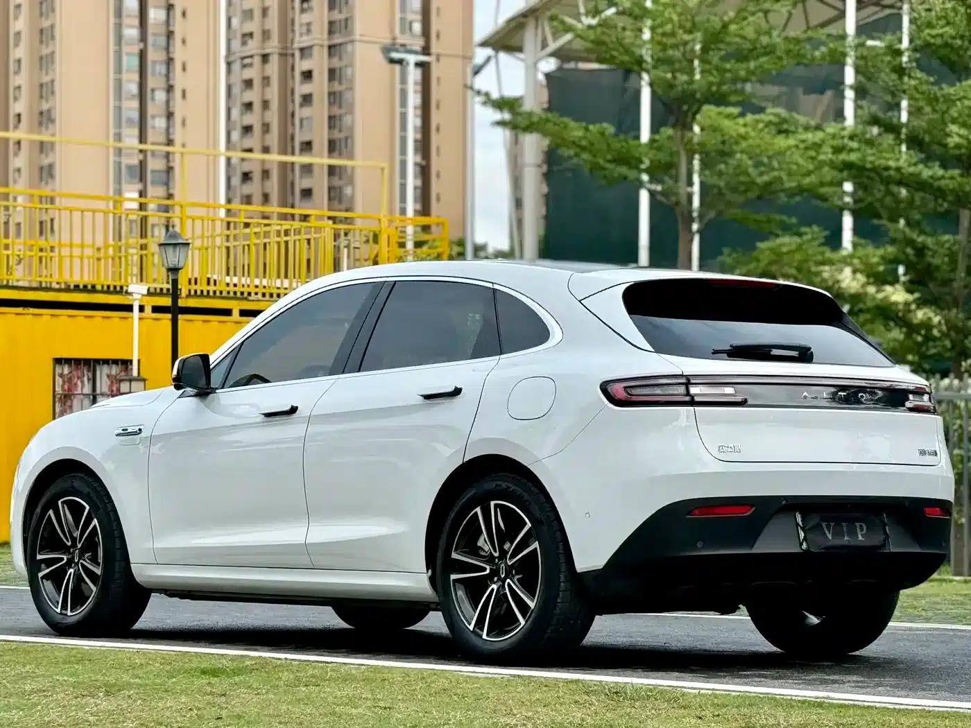 Wenjie M5 2024 Pure Electric Max Rear-Wheel Drive High-End Intelligent Driving Edition — миниатюра 4