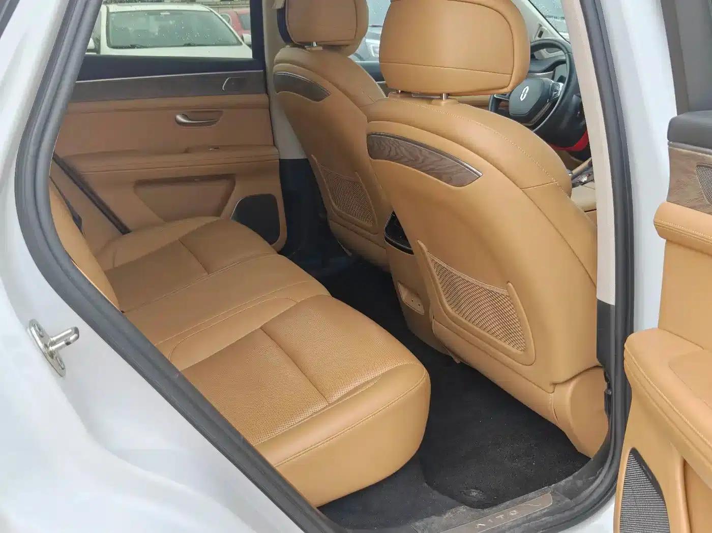 Wenjie M5 2022 Extended Range 4WD Ultimate Edition — миниатюра 11