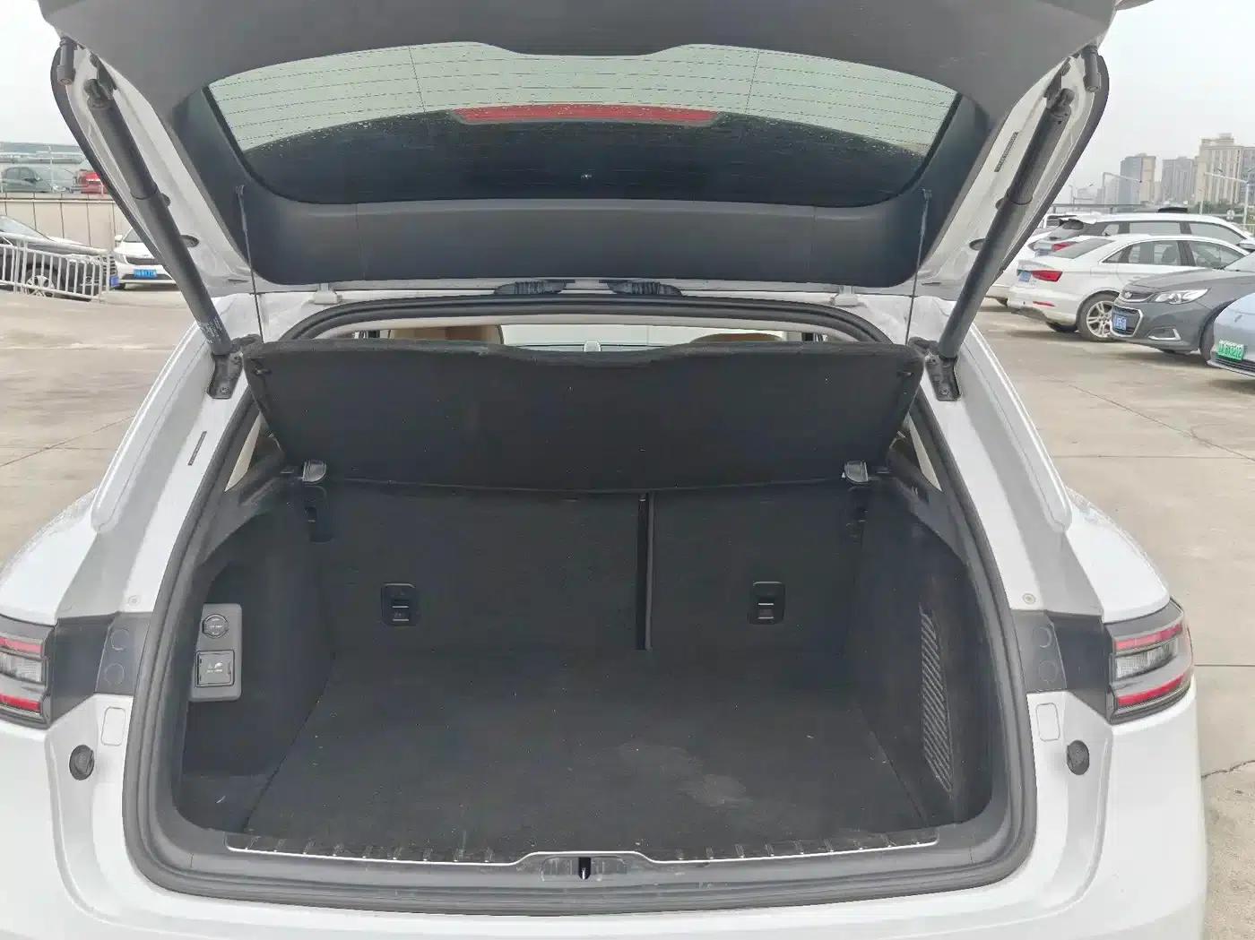 Wenjie M5 2022 Extended Range 4WD Ultimate Edition — миниатюра 15