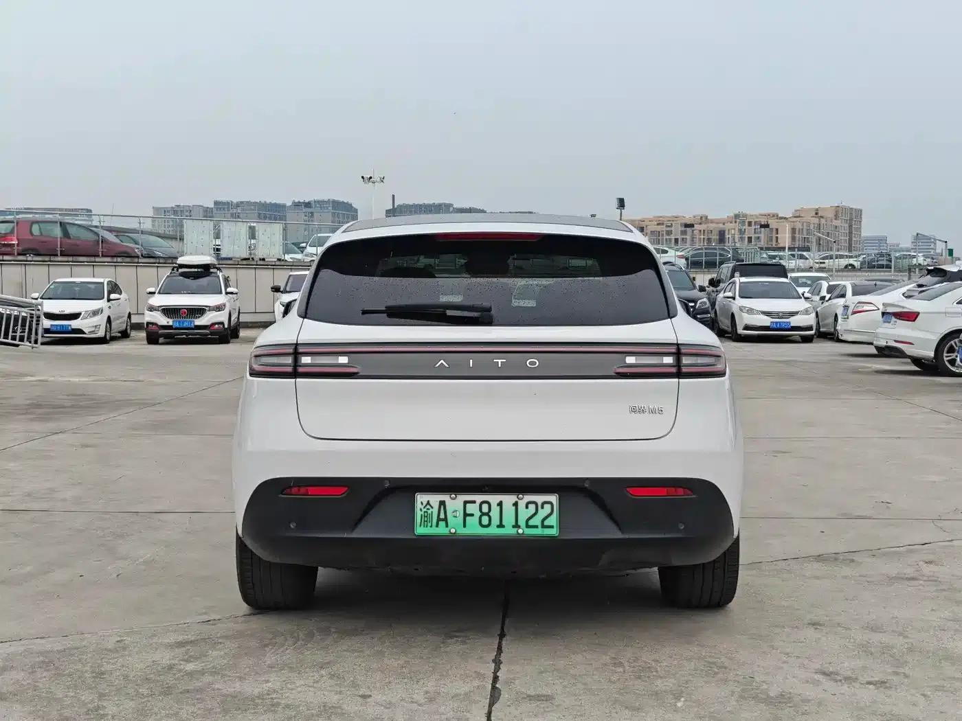 Wenjie M5 2022 Extended Range 4WD Ultimate Edition — миниатюра 5