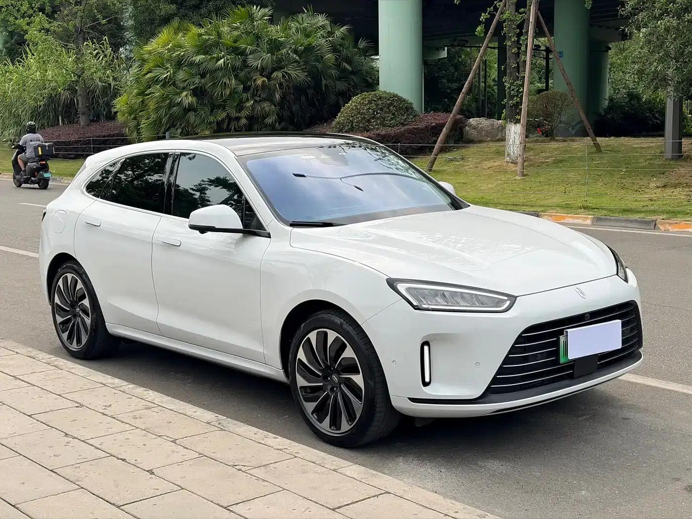 Wenjie M5 2022 Extended Range 4WD Flagship Edition — миниатюра 3