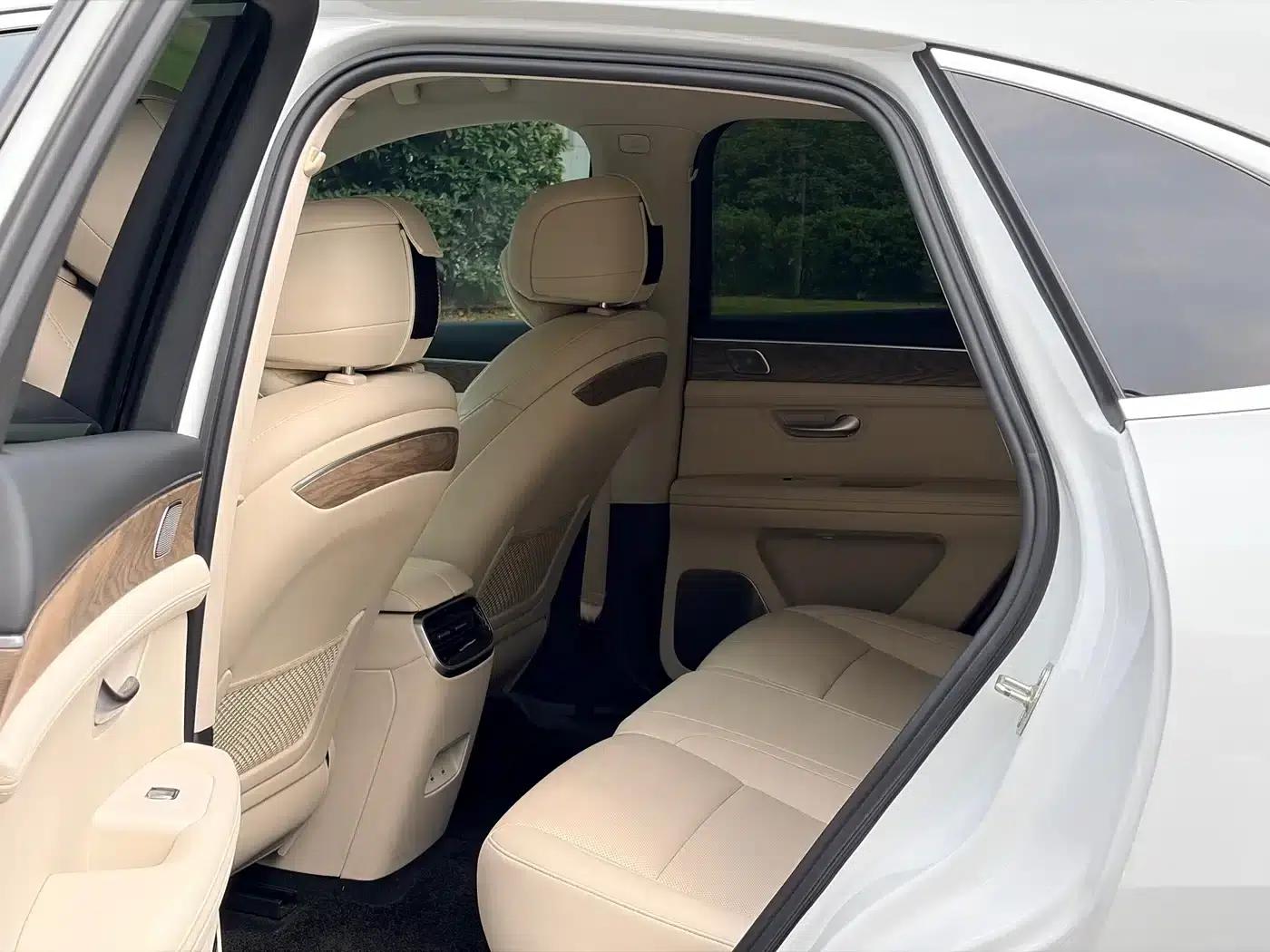 Wenjie M5 2022 Extended Range 4WD Flagship Edition — миниатюра 6