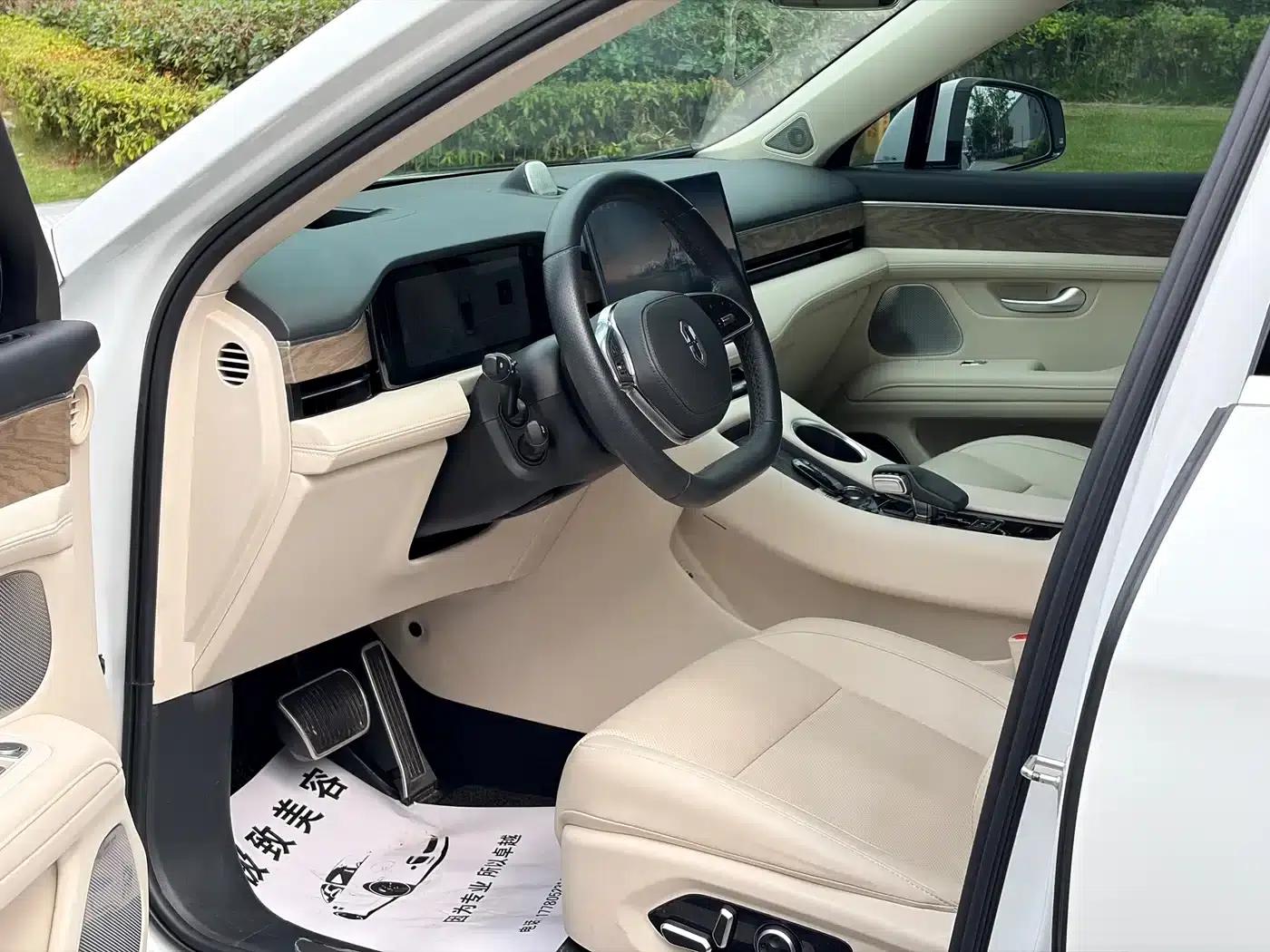 Wenjie M5 2022 Extended Range 4WD Flagship Edition — миниатюра 7