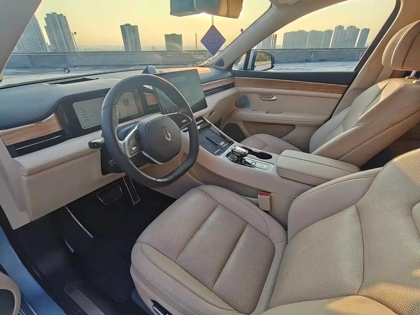 Wenjie M5 2023 Extended Range Rear-Wheel Drive Standard Edition — миниатюра 14