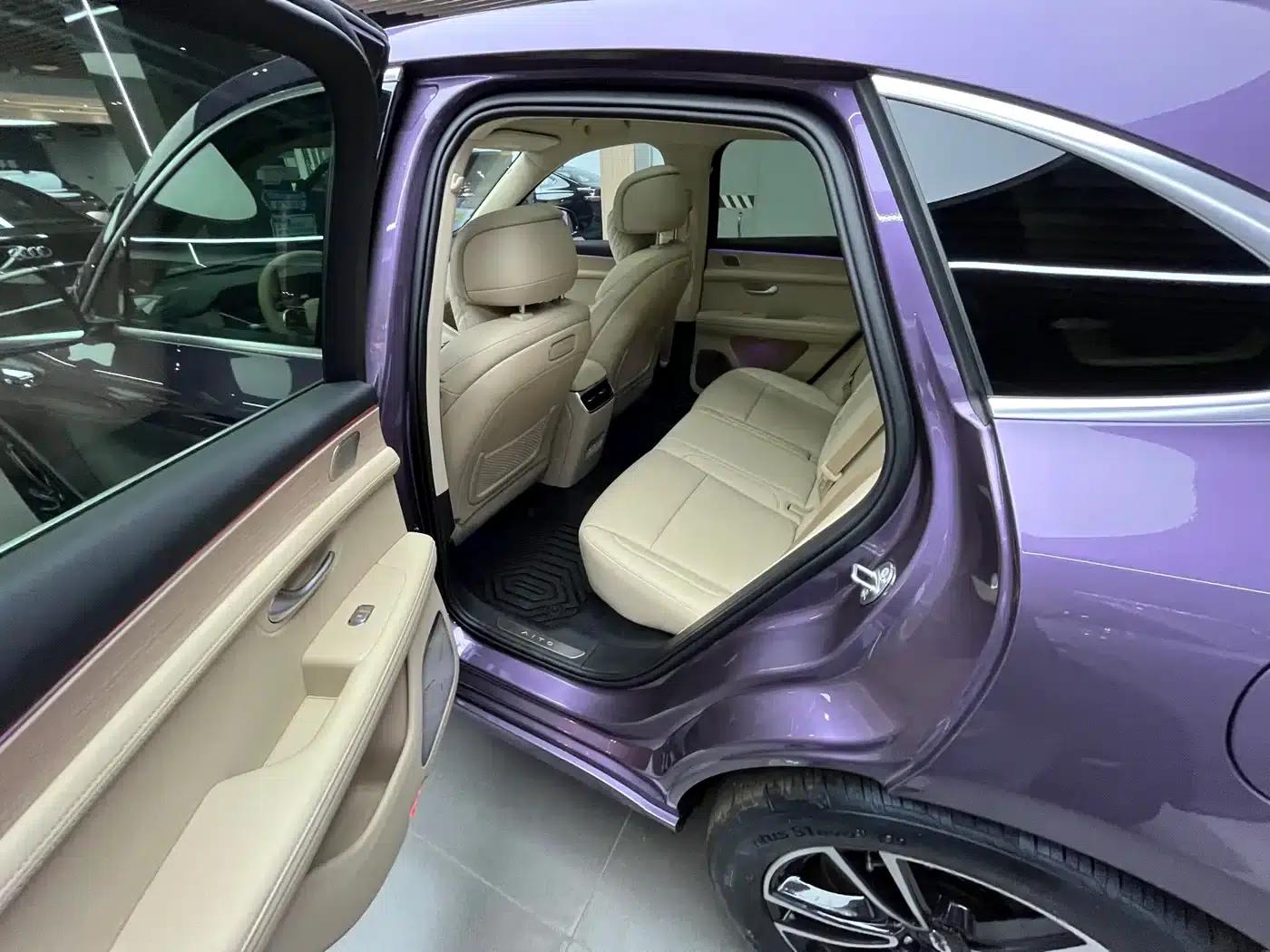 Wenjie M5 2025 Extended Range Ultra 4WD — миниатюра 6