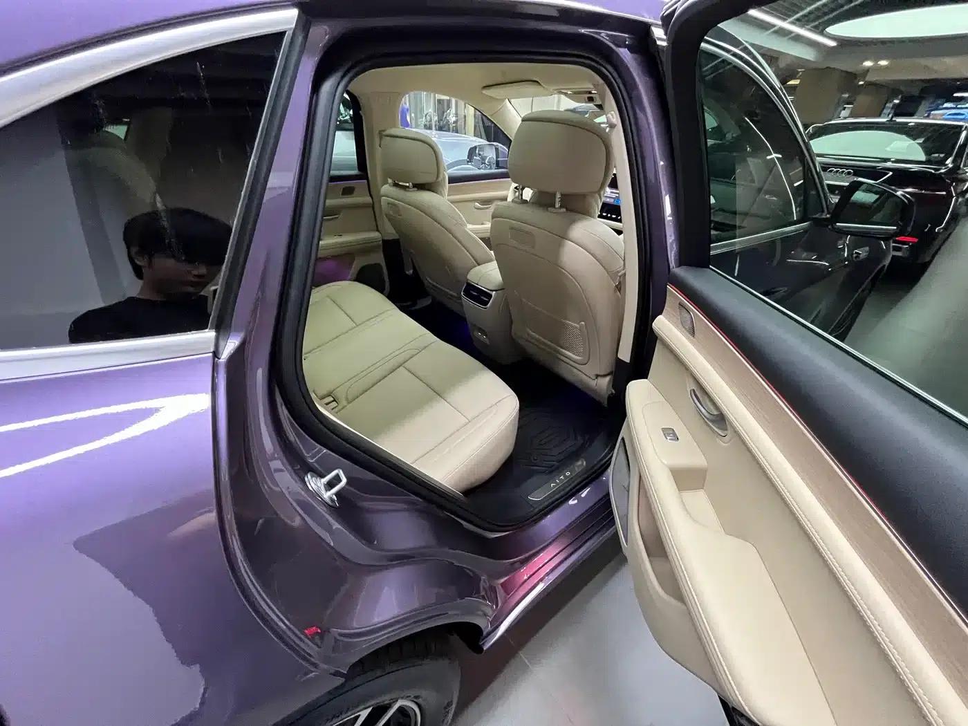 Wenjie M5 2025 Extended Range Ultra 4WD — миниатюра 10