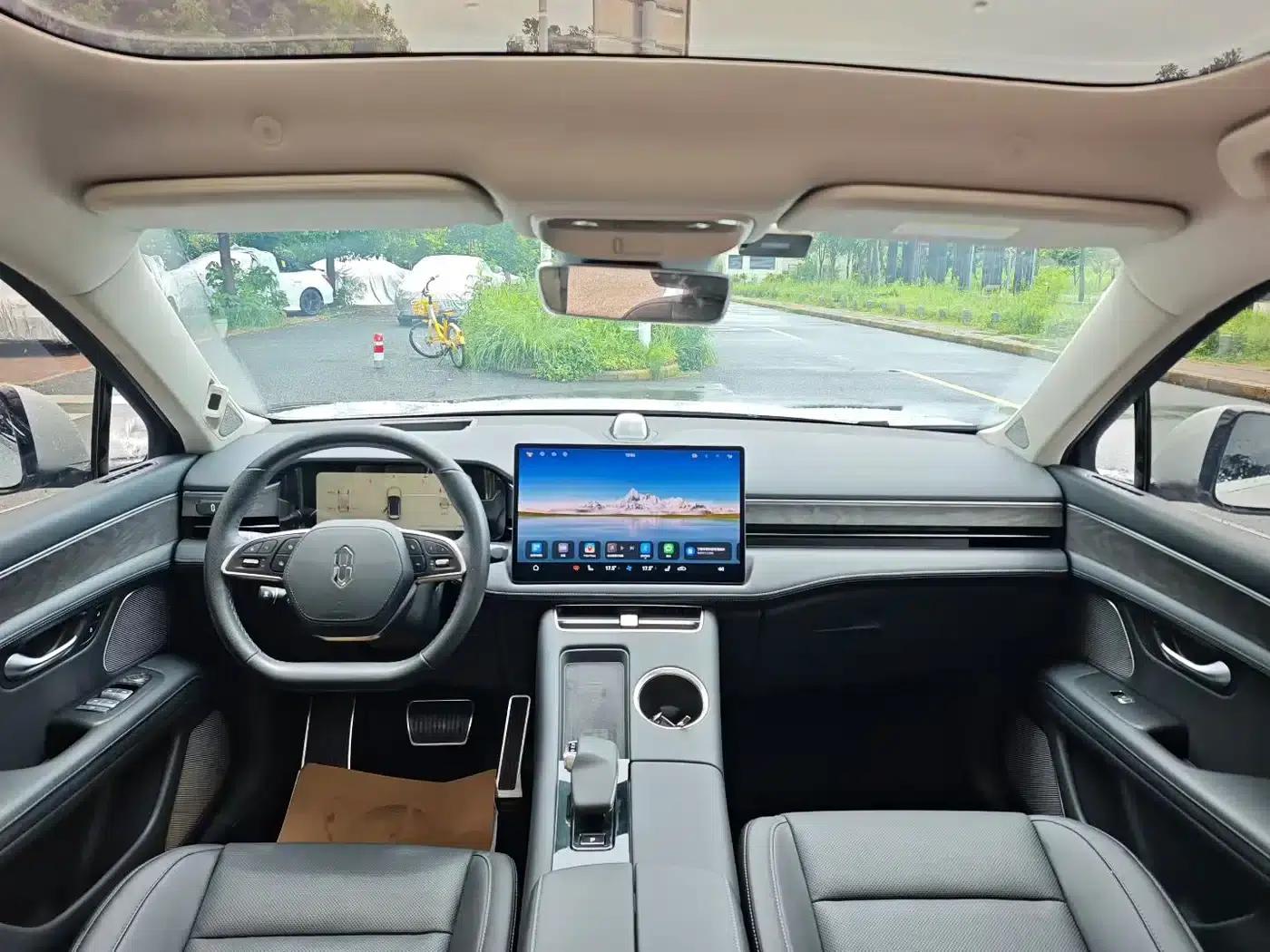 Wenjie M5 2022 Extended Range 4WD Ultimate Edition — миниатюра 5