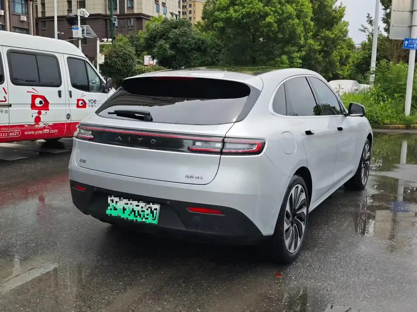 Wenjie M5 2022 Extended Range 4WD Ultimate Edition — миниатюра 8