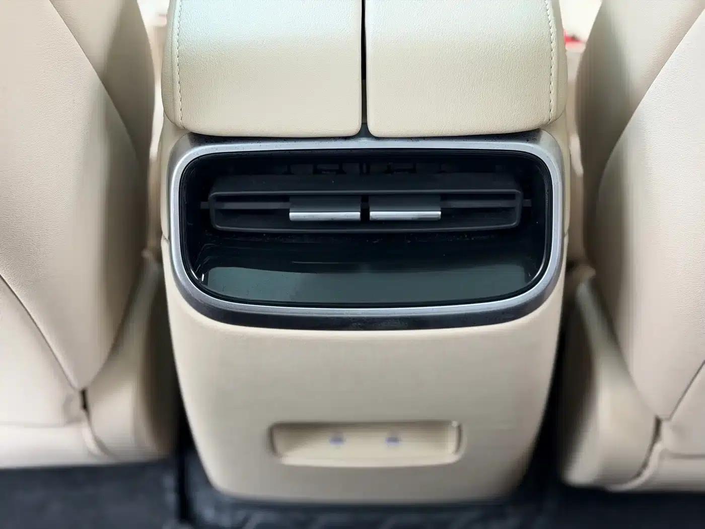 Wenjie M5 2023 Extended Range 4WD Intelligent Driving Edition — миниатюра 15