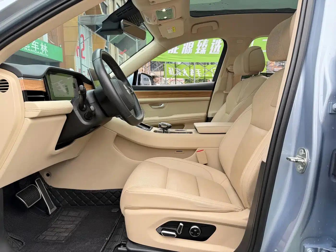 Wenjie M5 2023 Extended Range 4WD Intelligent Driving Edition — миниатюра 5