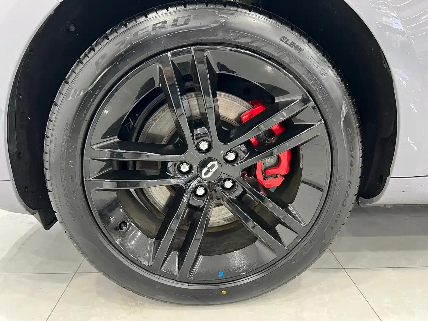 Wenjie M5 2025 Extended Range Ultra Rear-Wheel Drive Version — миниатюра 8