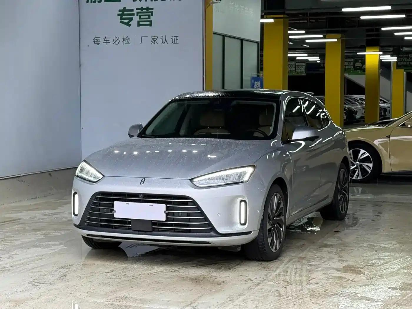 Wenjie M5 2022 Extended Range 4WD Flagship Edition — миниатюра 1
