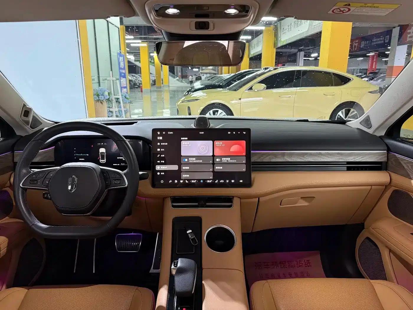 Wenjie M5 2022 Extended Range 4WD Flagship Edition — миниатюра 19
