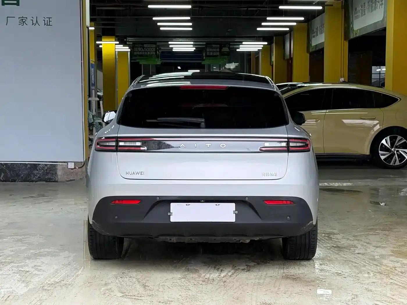 Wenjie M5 2022 Extended Range 4WD Flagship Edition — миниатюра 6