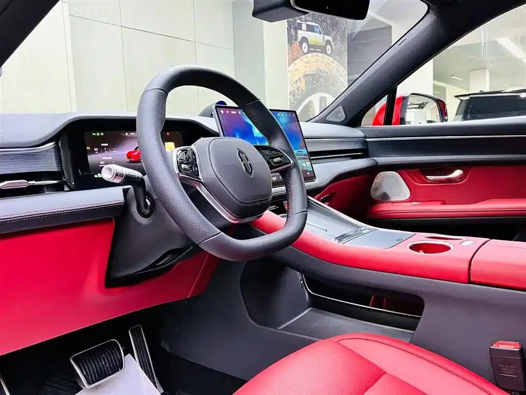 Wenjie M5 2025 Extended Range Ultra 4WD — миниатюра 8
