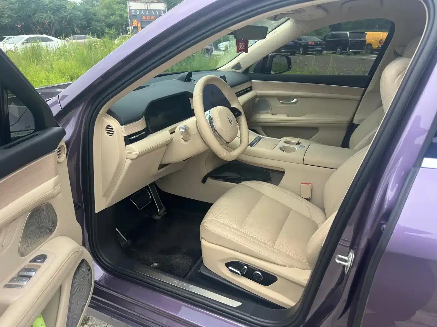 Wenjie M5 2025 Extended Range Ultra 4WD — миниатюра 8