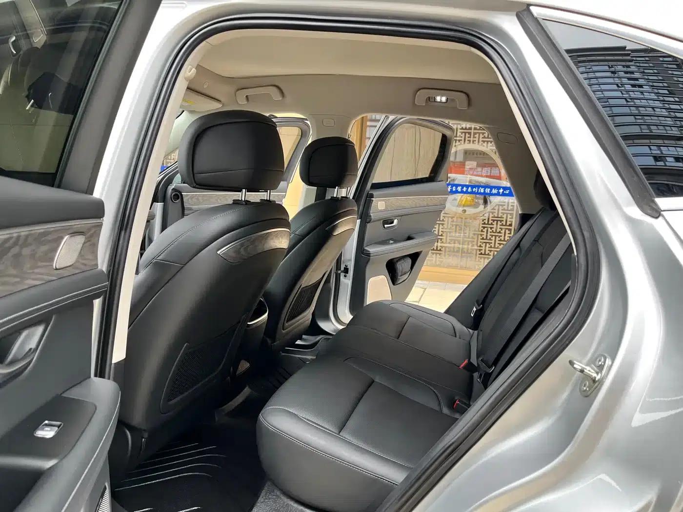 Wenjie M5 2022 Extended Range Rear-Wheel Drive Standard Edition — миниатюра 8