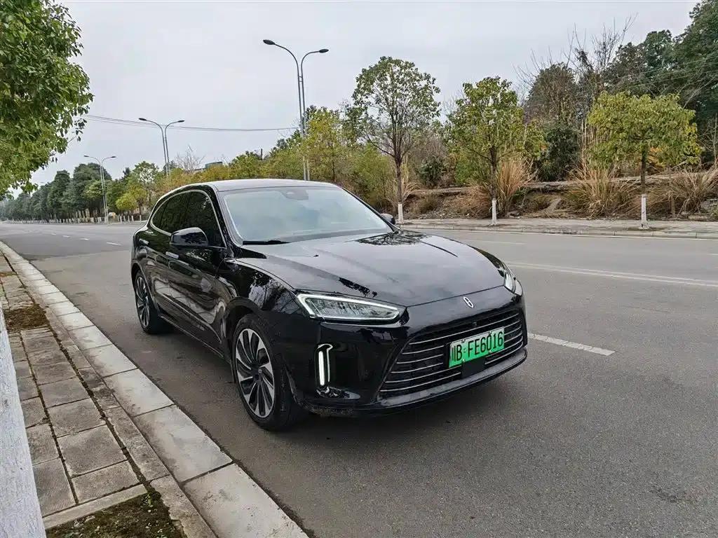 Wenjie M5 2022 Extended Range AWD Performance Edition — миниатюра 3