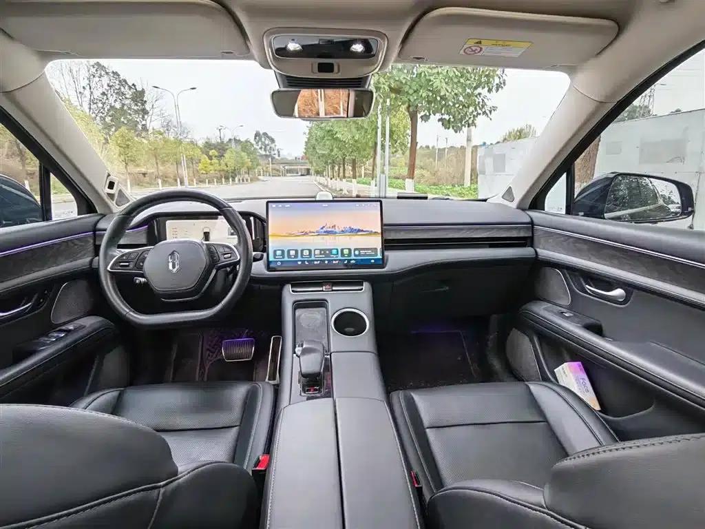 Wenjie M5 2022 Extended Range AWD Performance Edition — миниатюра 9