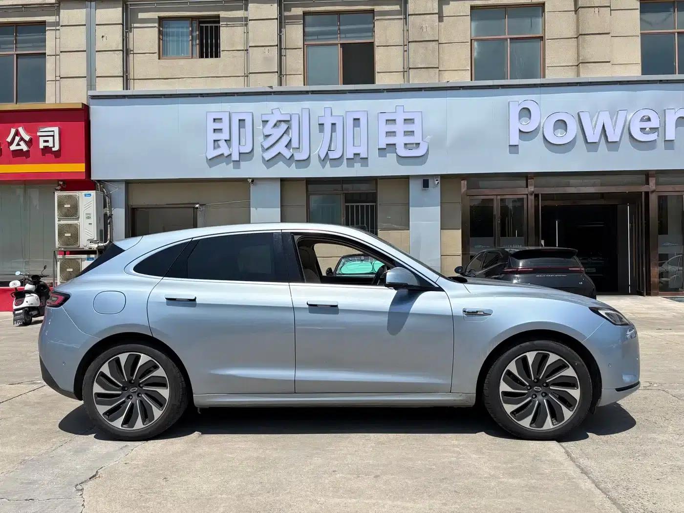 Wenjie M5 2023 Extended Range 4WD Intelligent Driving Edition — миниатюра 4