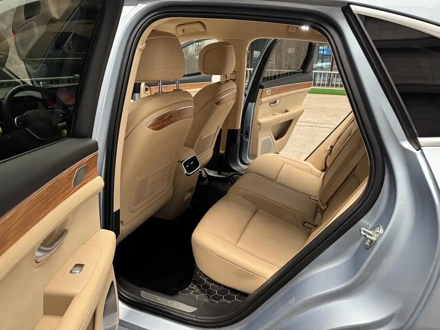 Wenjie M5 2022 Pure Electric Four-Wheel Drive Performance Edition — миниатюра 12