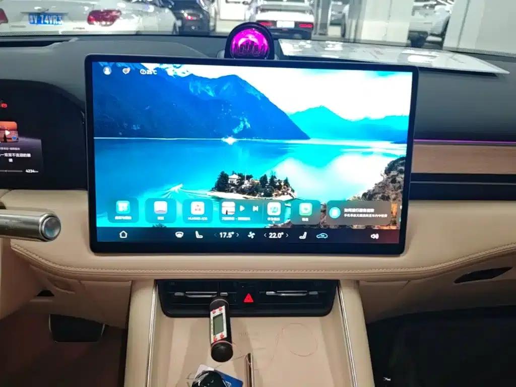 Wenjie M5 2025 Extended Range Ultra 4WD — миниатюра 13