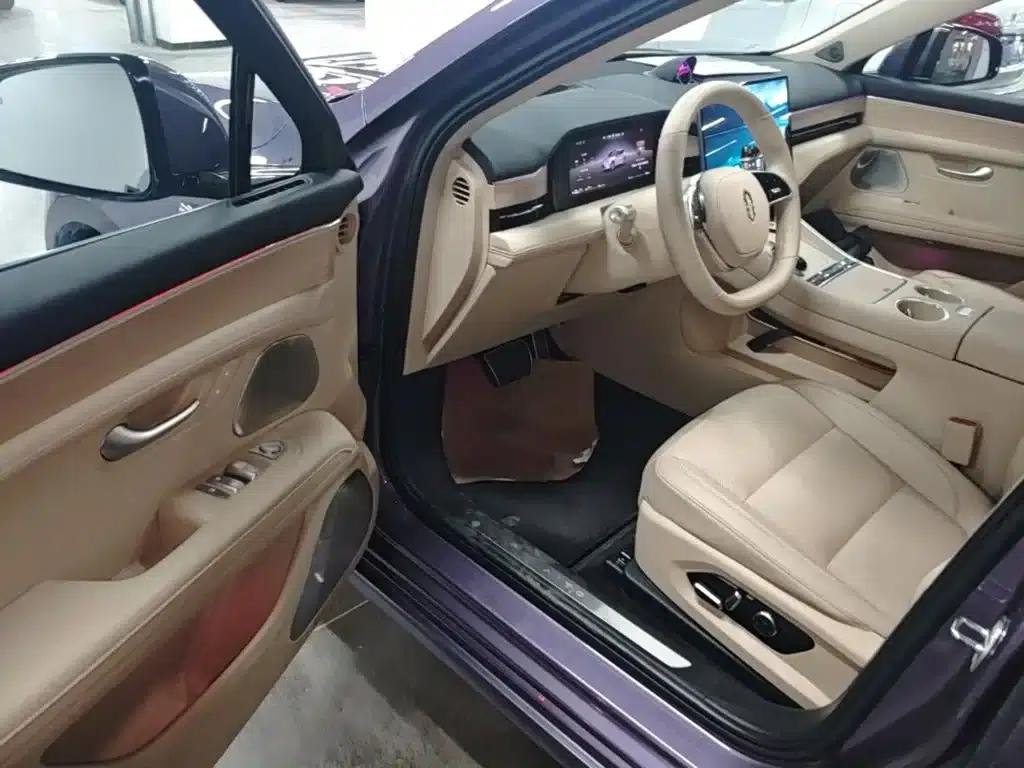 Wenjie M5 2025 Extended Range Ultra 4WD — миниатюра 16