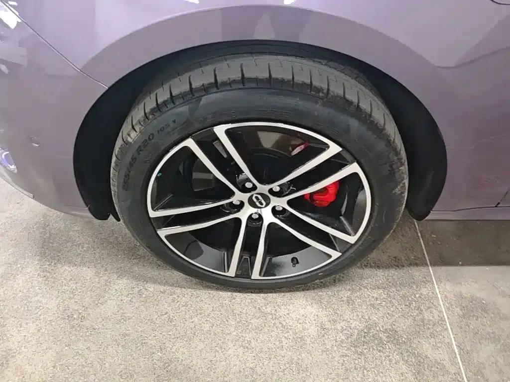 Wenjie M5 2025 Extended Range Ultra 4WD — миниатюра 23