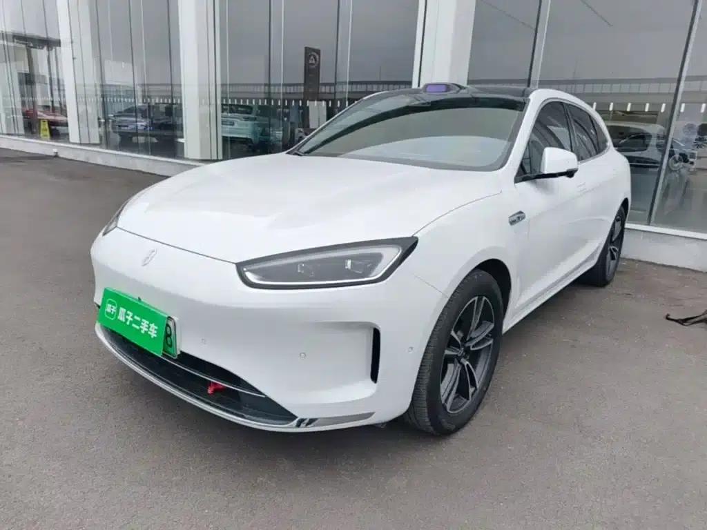 Wenjie M5 2025 Extended Range Ultra Rear-Wheel Drive Version — миниатюра 2