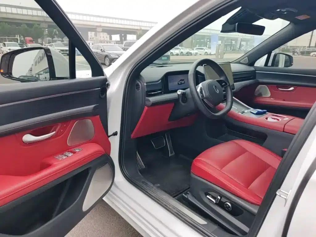 Wenjie M5 2025 Extended Range Ultra Rear-Wheel Drive Version — миниатюра 16