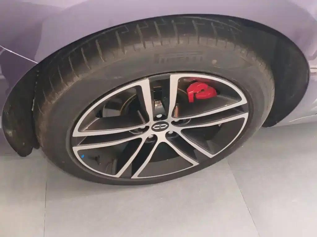 Wenjie M5 2025 Extended Range Ultra 4WD — миниатюра 23