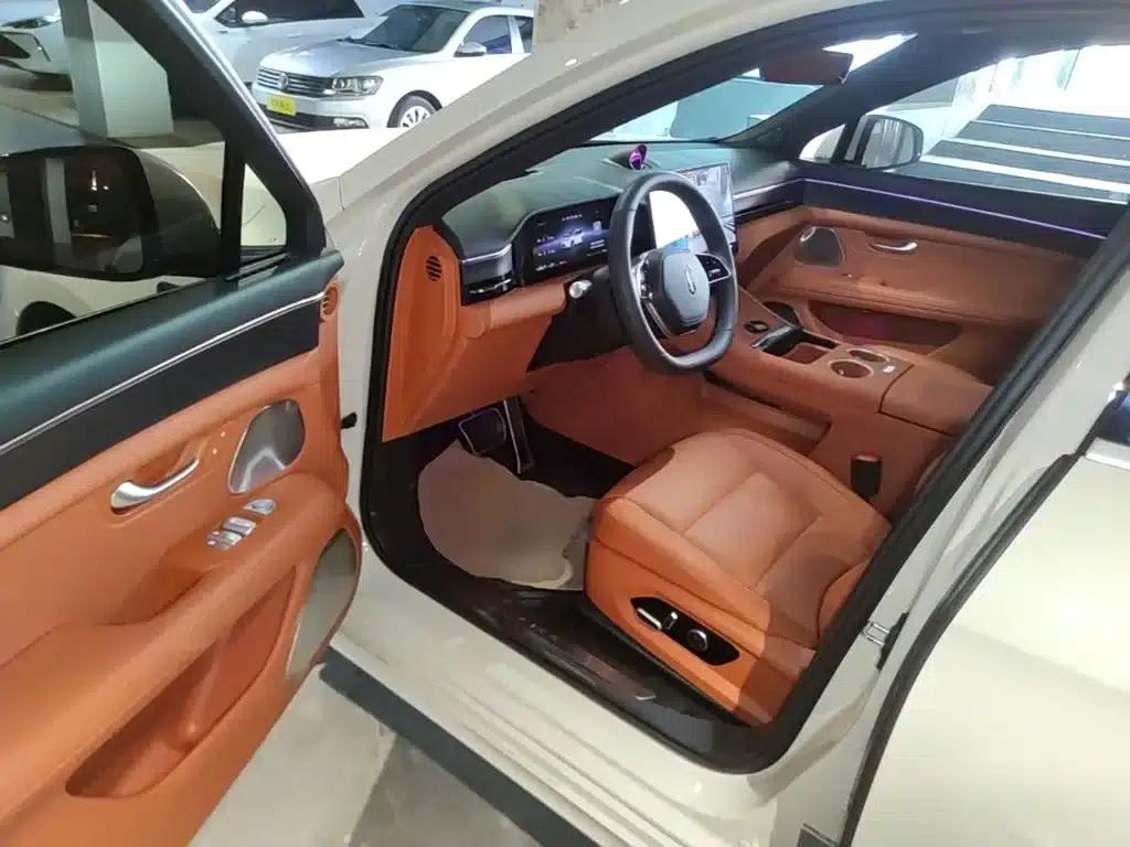 Wenjie M5 2025 Extended Range Ultra Rear-Wheel Drive Version — миниатюра 16