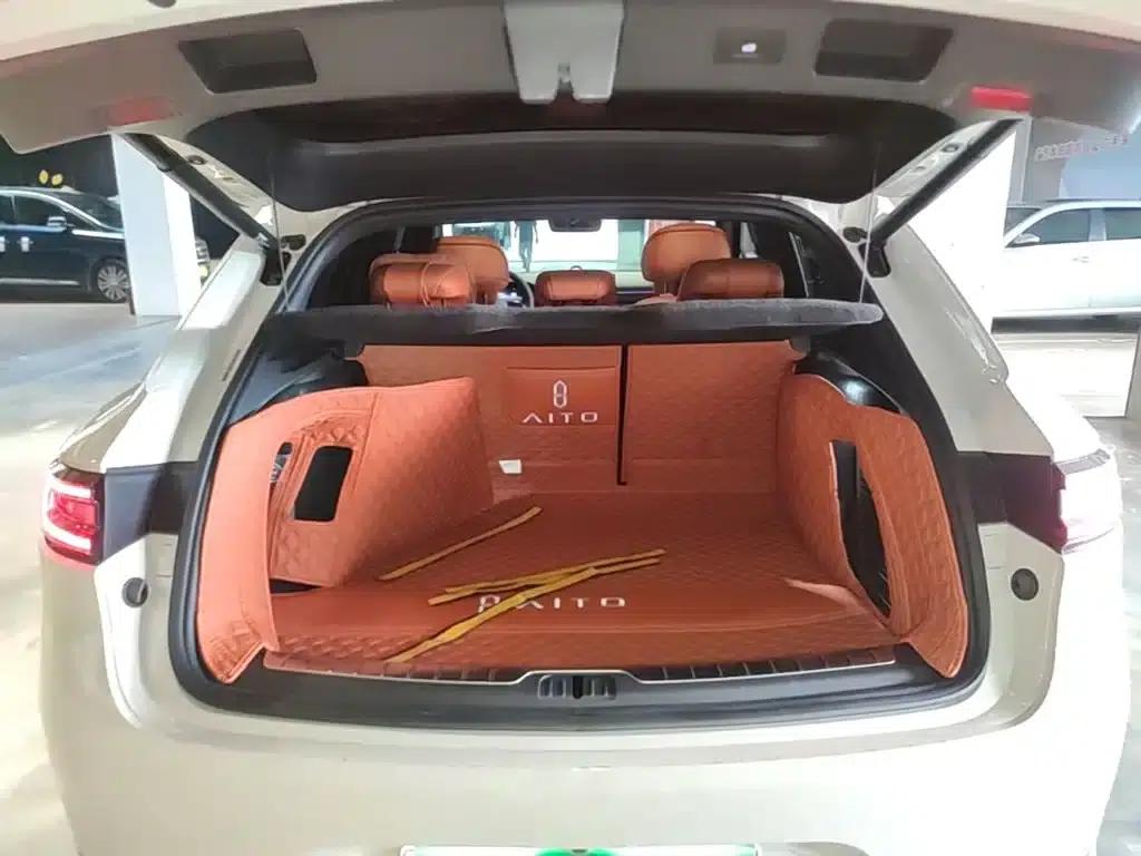 Wenjie M5 2025 Extended Range Ultra Rear-Wheel Drive Version — миниатюра 19