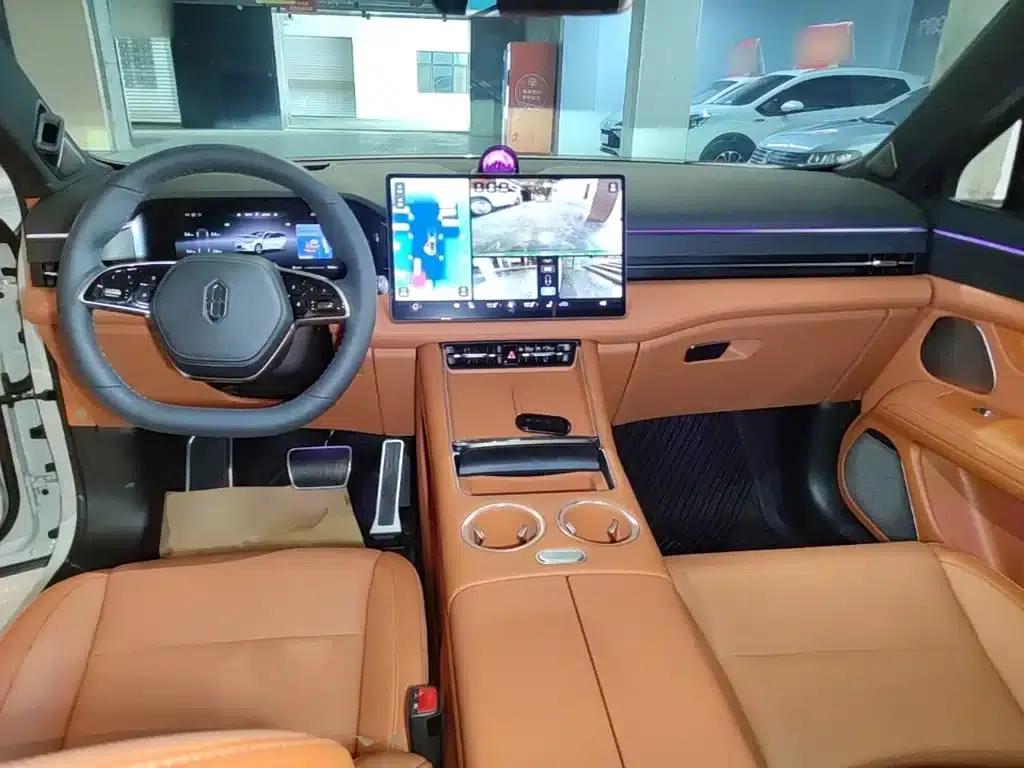 Wenjie M5 2025 Extended Range Ultra Rear-Wheel Drive Version — миниатюра 10