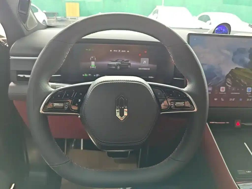 Wenjie M5 2025 Extended Range Ultra Rear-Wheel Drive Version — миниатюра 11