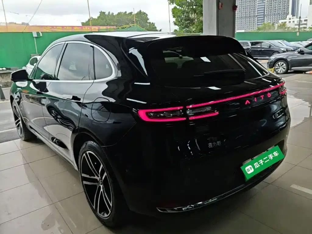 Wenjie M5 2025 Extended Range Ultra Rear-Wheel Drive Version — миниатюра 5