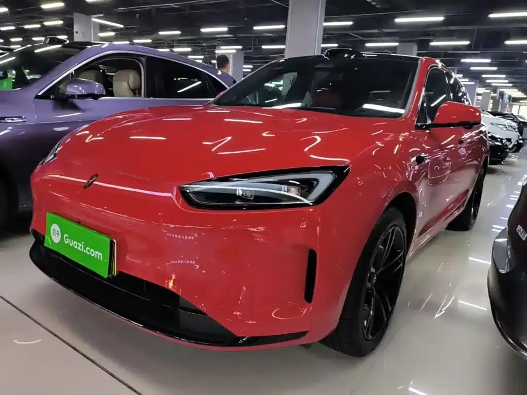 Wenjie M5 2025 Extended Range Ultra 4WD — миниатюра 1