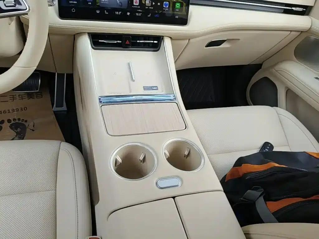 Wenjie M5 2025 Extended Range Ultra 4WD — миниатюра 14