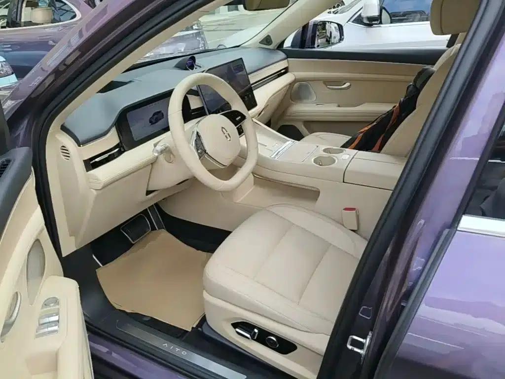 Wenjie M5 2025 Extended Range Ultra 4WD — миниатюра 15