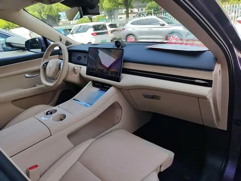 Wenjie M5 2025 Extended Range Ultra 4WD — миниатюра 10