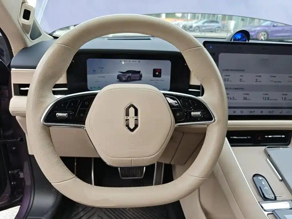 Wenjie M5 2025 Extended Range Ultra 4WD — миниатюра 11