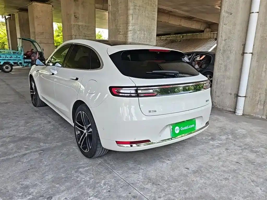 Wenjie M5 2025 Extended Range Ultra 4WD — миниатюра 5
