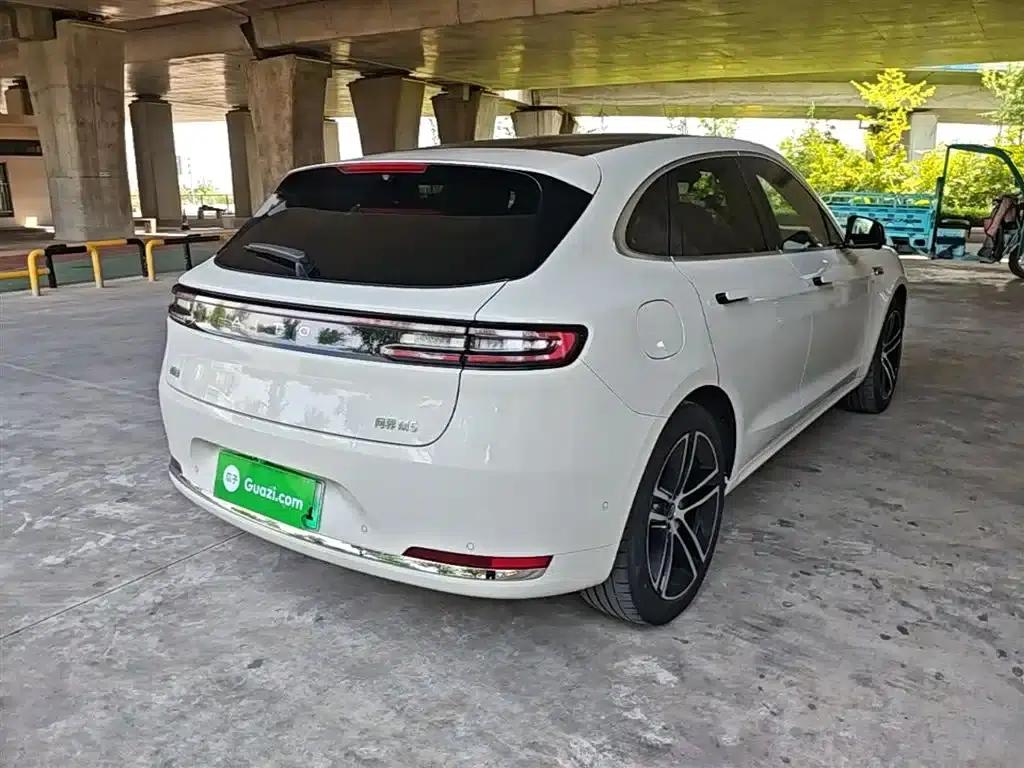 Wenjie M5 2025 Extended Range Ultra 4WD — миниатюра 7